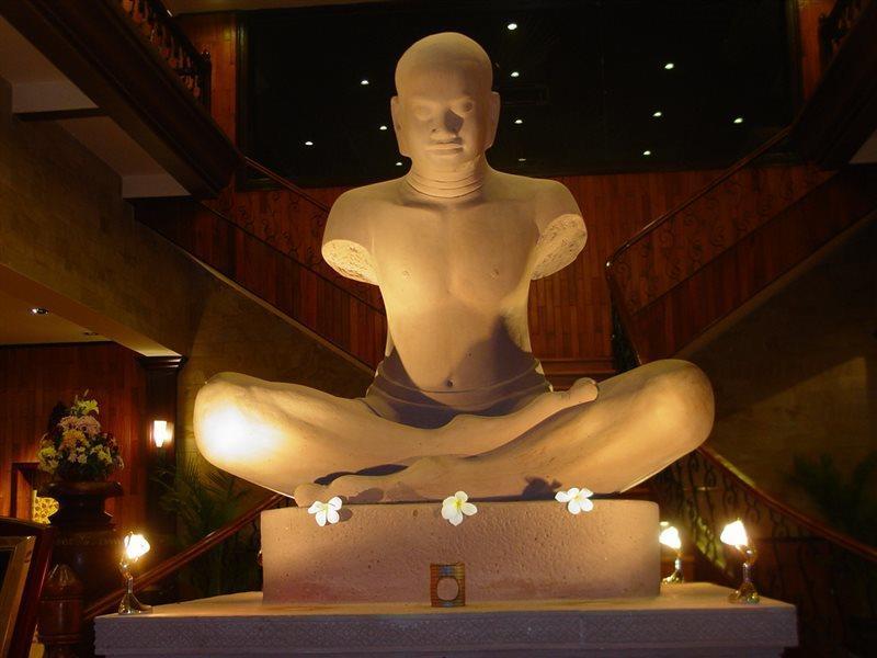 Apsara Holiday Hotel Сиемрип Экстерьер фото